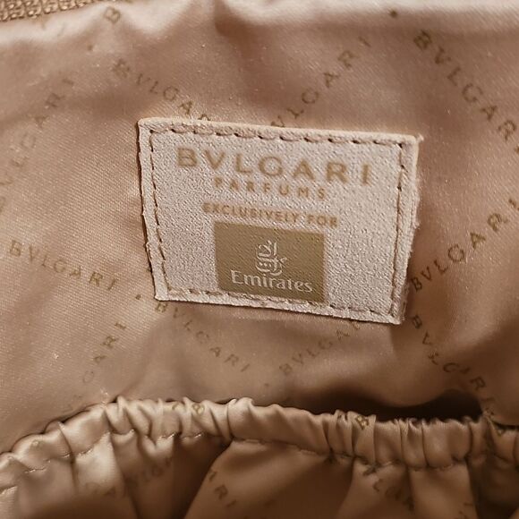 Bulgari Parfums For Emirates Zippered Clutch with Charm Emirates Like New - Picture 11 of 13
